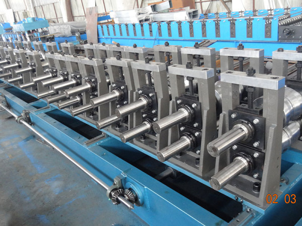 m-series-roll-form-stands