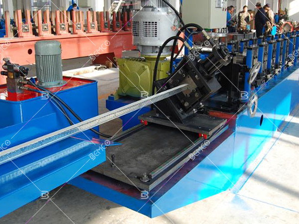 ceiling-tee-bar-roll-forming-machine