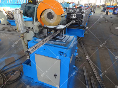 electric-cabinet-upright-beam-roll-forming-line