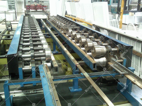 panel-shelfe-roll-forming-machine