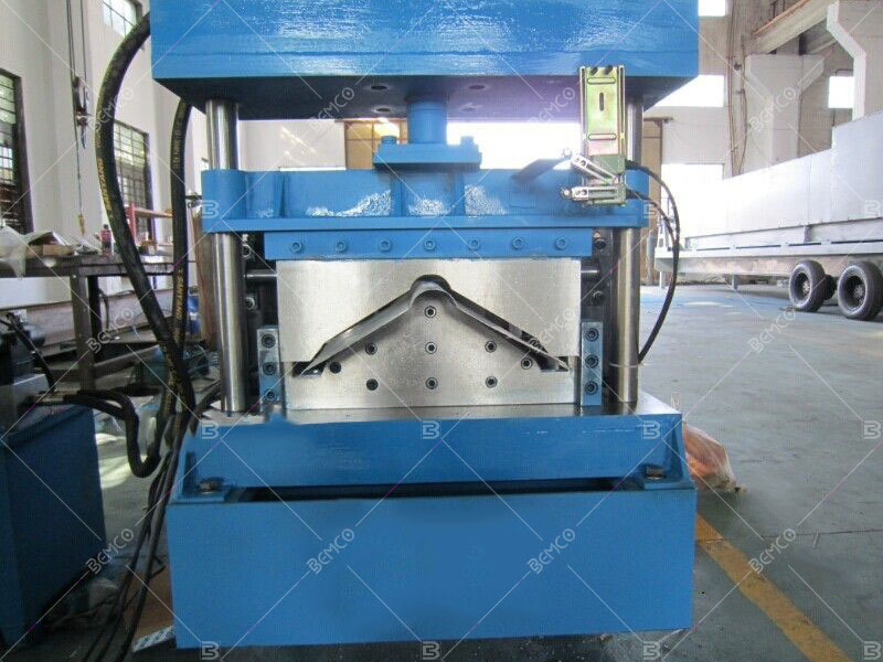ridge-capping-roll-forming-machine-