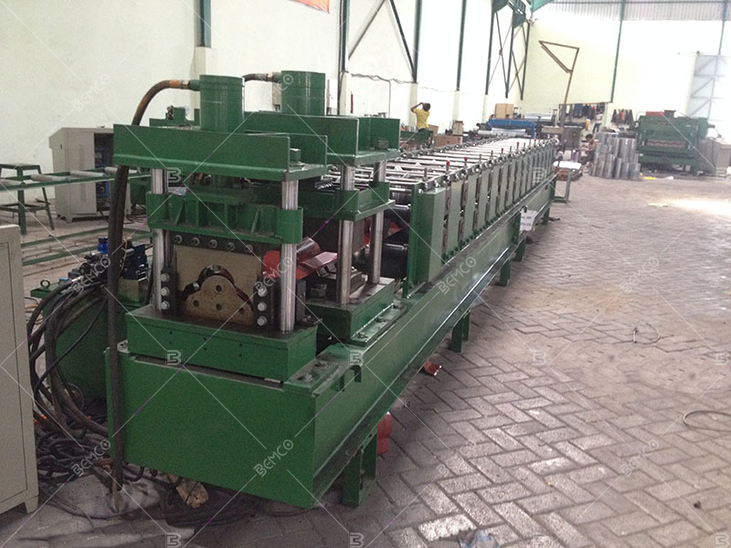 roll-type-ridge-capping-roll-forming-machine