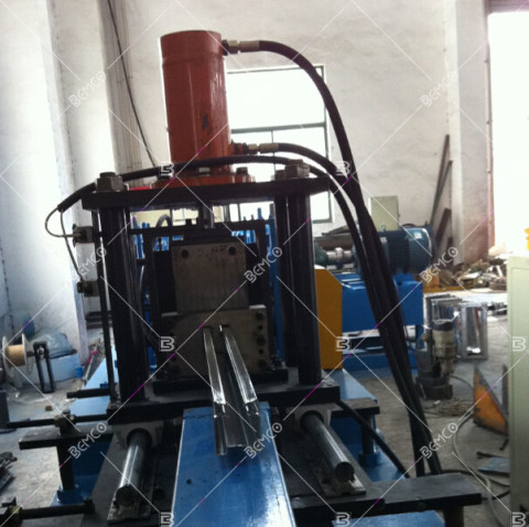shutter-door-guide-track-roll-forming-machine