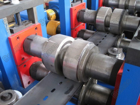 solar-panel-mounting-rail-roll-forming-line