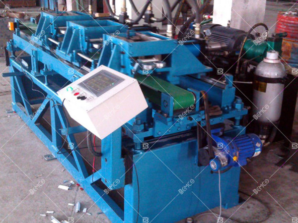 suspended-ceiling-cross-runner-roll-forming-machine