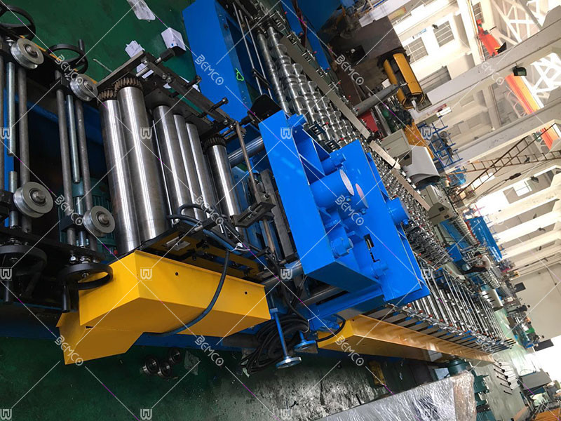 cable-ladder-roll-forming-machine